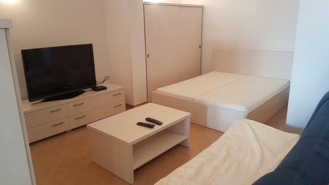 Apartment Katarina Crveni Vrh Εξωτερικό φωτογραφία